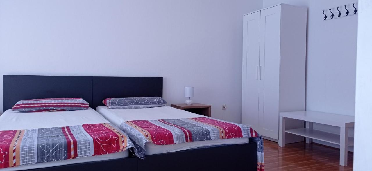 Apartmani Barisic Трогир Екстериор снимка