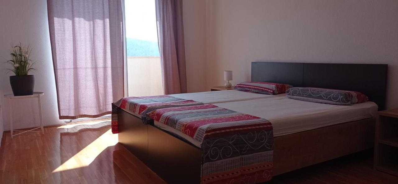 Apartmani Barisic Трогир Екстериор снимка